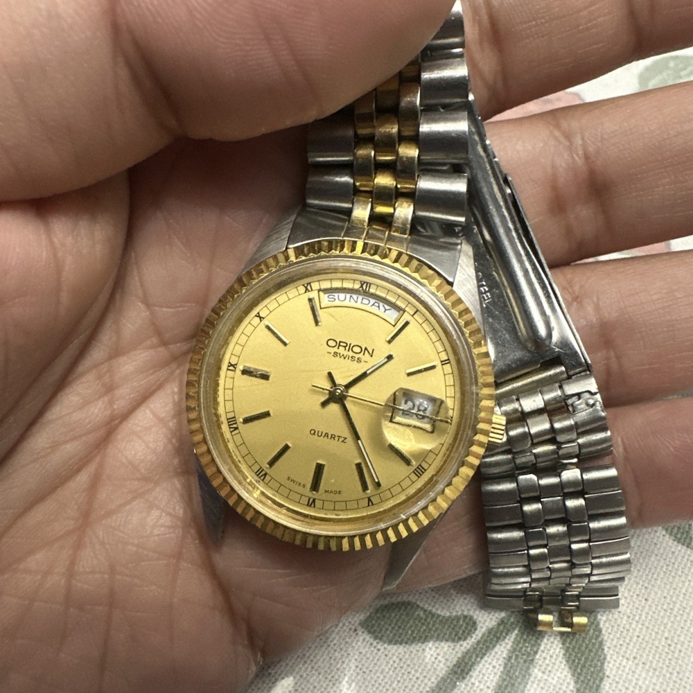Vintage Orion Swiss Calendar Day/Date 35mm Two Tone Men's Watch - Untested